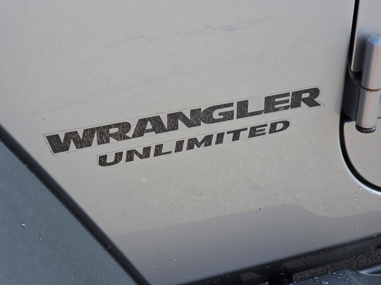 Used 2014 Jeep Wrangler Unlimited Sport w/ Quick Order Package 24S AWD/4WD image 7