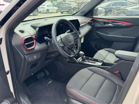 Used 2026 Chevrolet TrailBlazer RS w/ Convenience Package FWD image 7