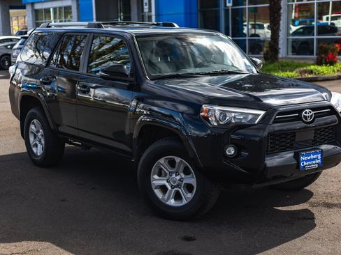 Used 2024 Toyota 4Runner SR5 Premium w/ Moonroof Package AWD/4WD image 2