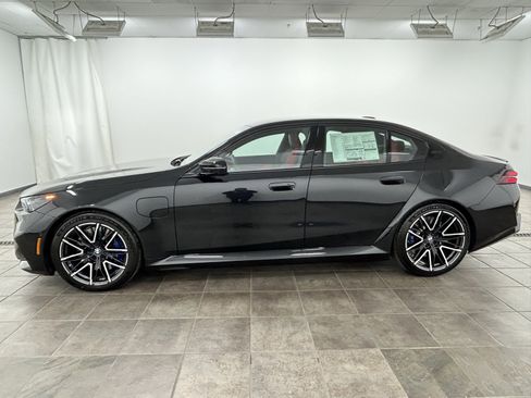 New 2026 BMW M5 Base w/ Executive Package image 3