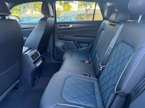New 2026 Volkswagen Atlas Cross Sport SEL Premium R-Line AWD/4WD image 7