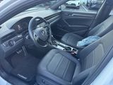 Used 2022 Volkswagen Passat 2.0T R-Line image 5