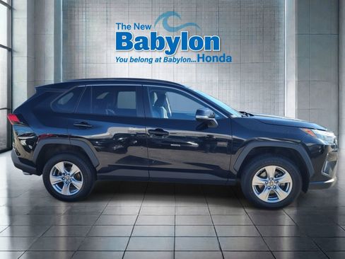 Used 2023 Toyota RAV4 XLE image 5