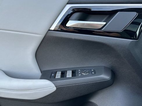 New 2026 Mitsubishi Outlander SE AWD/4WD image 11
