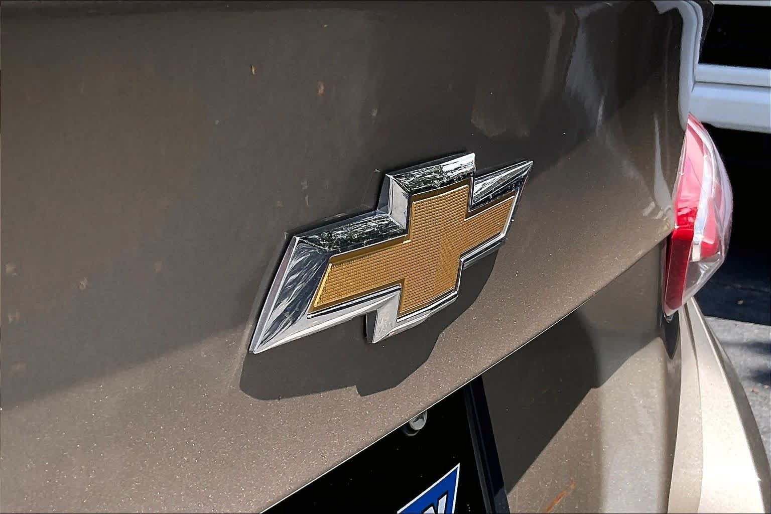 Used 2022 Chevrolet Malibu LT FWD image 9