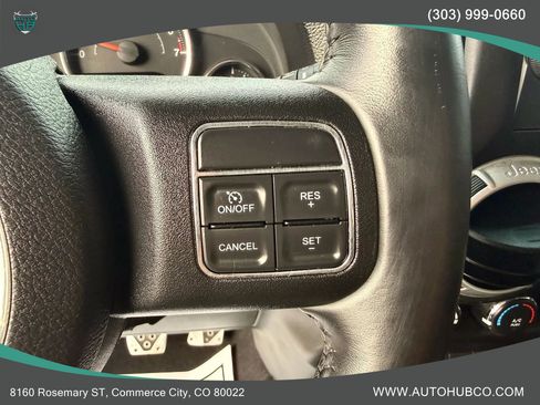 Used 2016 Jeep Wrangler Unlimited Sahara AWD/4WD image 15
