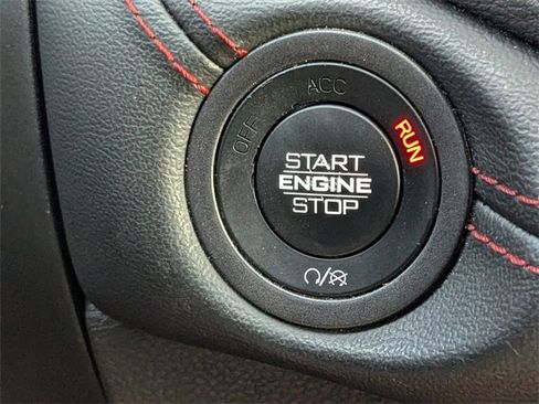 Used 2023 Dodge Durango GT image 31