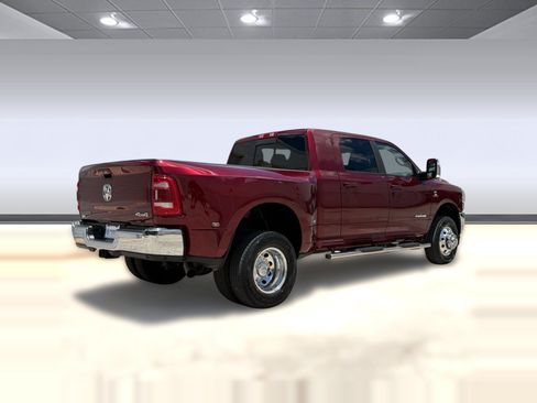 Used 2024 RAM 3500 Laramie AWD/4WD image 9