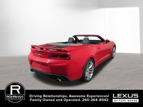 Used 2017 Chevrolet Camaro LT RWD image 7