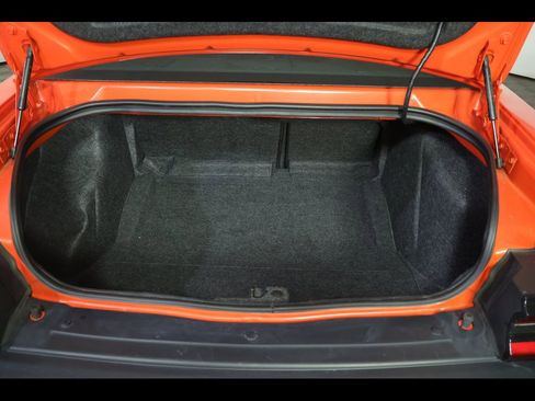 Used 2023 Dodge Challenger SXT w/ Blacktop Package image 15