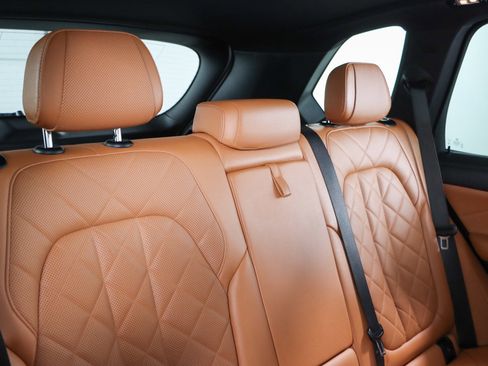 Used 2023 BMW X5 sDrive40i w/ Climate Comfort Package image 28