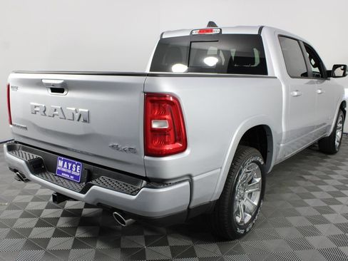 New 2026 RAM 1500 4x4 Crew Cab image 23