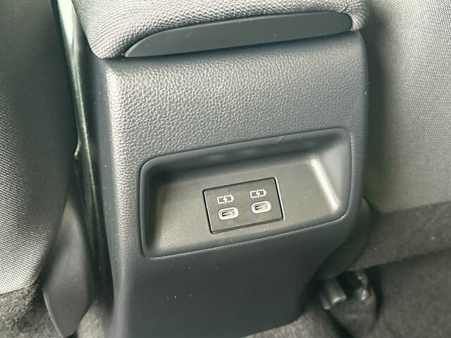 Used 2024 Toyota Corolla LE FWD image 15