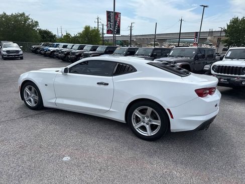 Used 2021 Chevrolet Camaro LT RWD image 14