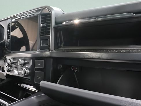 Used 2024 Ford F250 Lariat w/ Lariat Ultimate Package AWD/4WD image 34