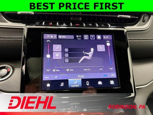 New 2025 Jeep Grand Cherokee Altitude AWD/4WD image 29