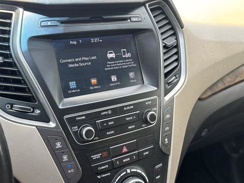 Used 2019 Hyundai Santa Fe XL SE w/ SE Premium Package 02 AWD/4WD image 22