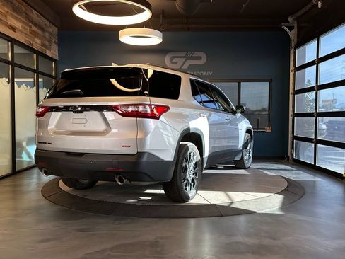 Used 2021 Chevrolet Traverse RS AWD/4WD image 3