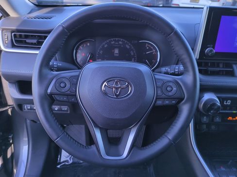 Used 2023 Toyota RAV4 XLE image 19