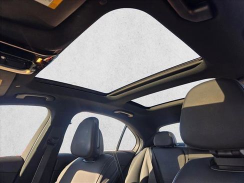 Used 2024 Mercedes-Benz C 300 Sedan image 18