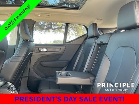 New 2026 Volvo XC40 B5 Core image 30