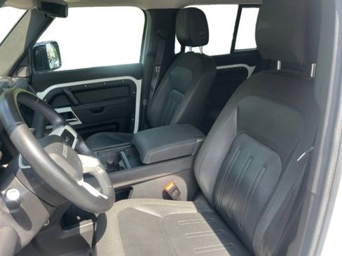 Used 2020 Land Rover Defender 110 SE image 10