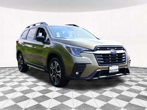 Used 2024 Subaru Ascent Limited w/ Technology Package image 16