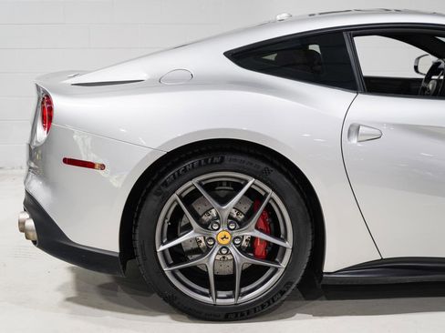 Used 2015 Ferrari F12 Berlinetta image 22