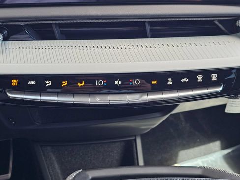New 2026 Cadillac Optiq Sport 2 AWD/4WD image 31