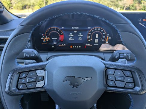 Used 2025 Ford Mustang Dark Horse image 26