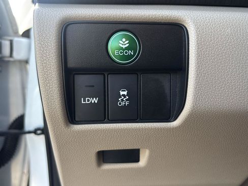 Used 2015 Honda Accord Touring image 29