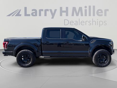 Used 2018 Ford F150 Raptor w/ Equipment Group 802A Luxury AWD/4WD image 6