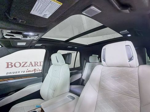 Used 2026 Cadillac Escalade Platinum Sport w/ LPO, ONYX Package AWD/4WD image 27