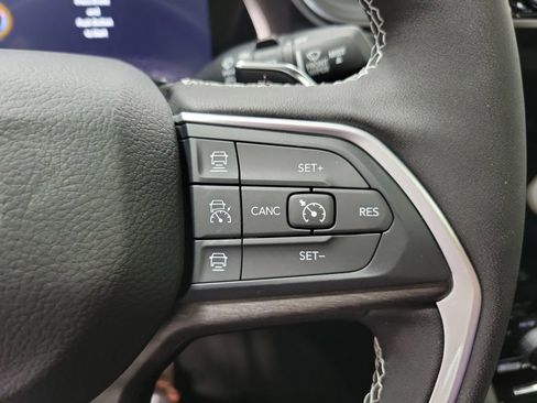 New 2025 Jeep Grand Cherokee Limited image 14