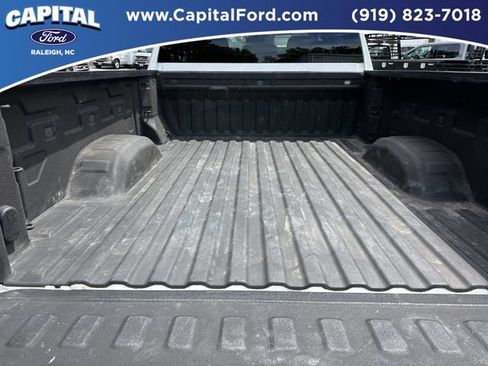 Used 2023 Chevrolet Silverado 2500 Custom w/ Custom Convenience Package AWD/4WD image 16