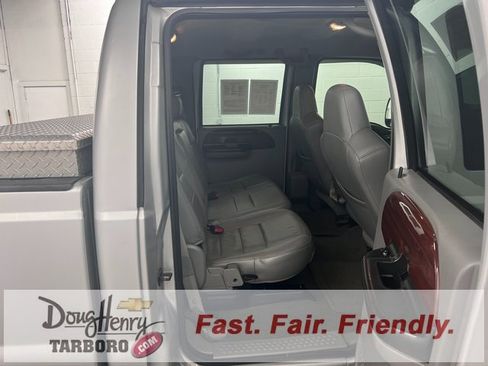 Used 2006 Ford F250 Lariat image 33