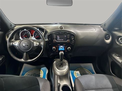 Used 2015 Nissan Juke SV AWD/4WD image 13