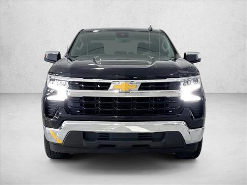 Used 2023 Chevrolet Silverado 1500 LT RWD image 3