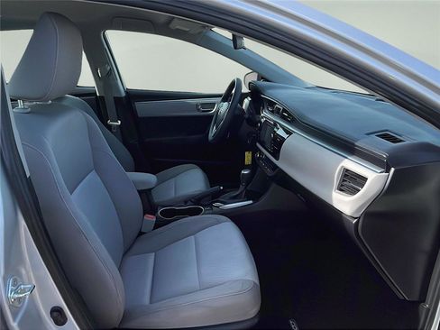 Used 2016 Toyota Corolla LE image 14