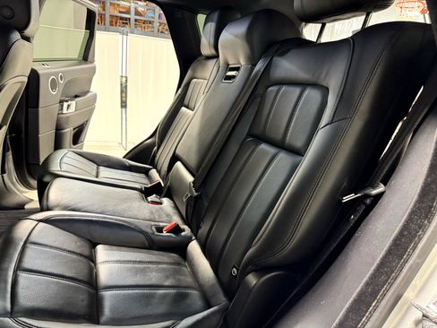 Used 2019 Land Rover Range Rover Sport HSE image 19