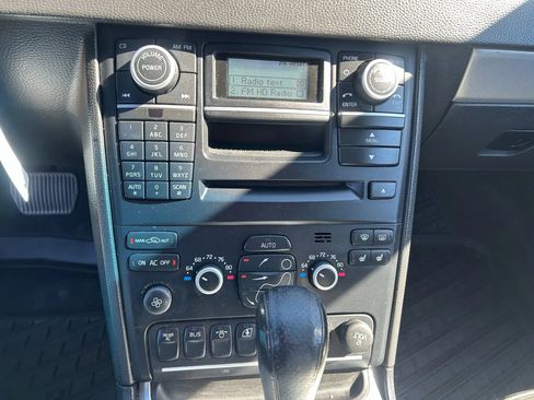 Used 2013 Volvo XC90 3.2 R-Design image 16