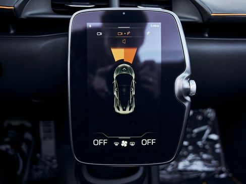 Used 2025 McLaren Artura Spider image 67