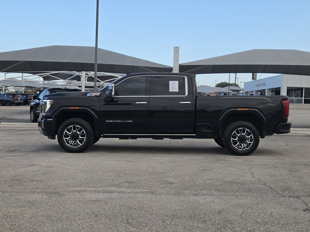 Used 2024 GMC Sierra 2500 Denali w/ Denali Reserve Package AWD/4WD image 4