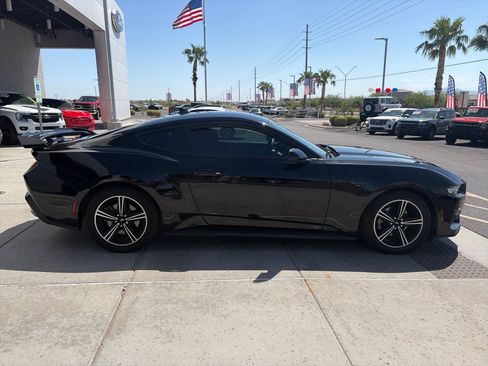 Used 2024 Ford Mustang Coupe RWD image 6