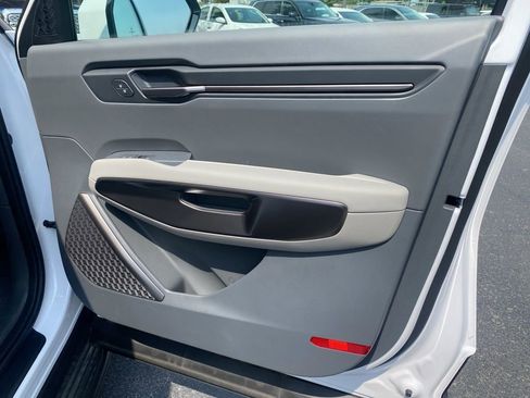 New 2026 Kia EV9 Wind image 17