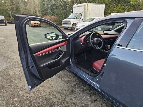 New 2026 MAZDA MAZDA3 Hatchback w/Premium Plus Pkg image 20