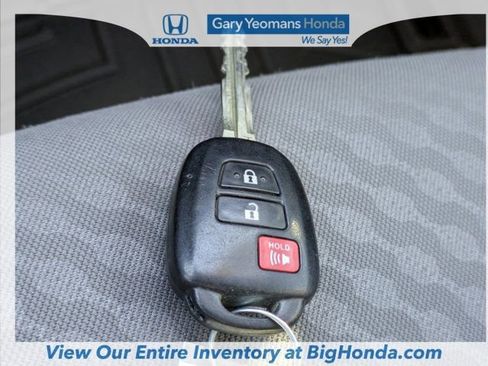 Used 2022 Toyota Tacoma SR image 29