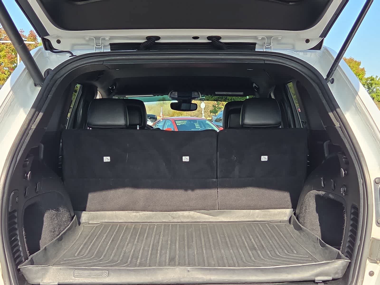 Used 2018 Jeep Grand Cherokee Altitude AWD/4WD image 27