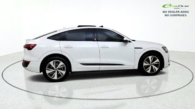 Used 2024 Audi Q8 e-tron Premium AWD/4WD image 9