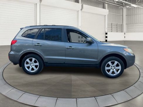 Used 2009 Hyundai Santa Fe Limited w/ Navigation Pkg 5 AWD/4WD image 2